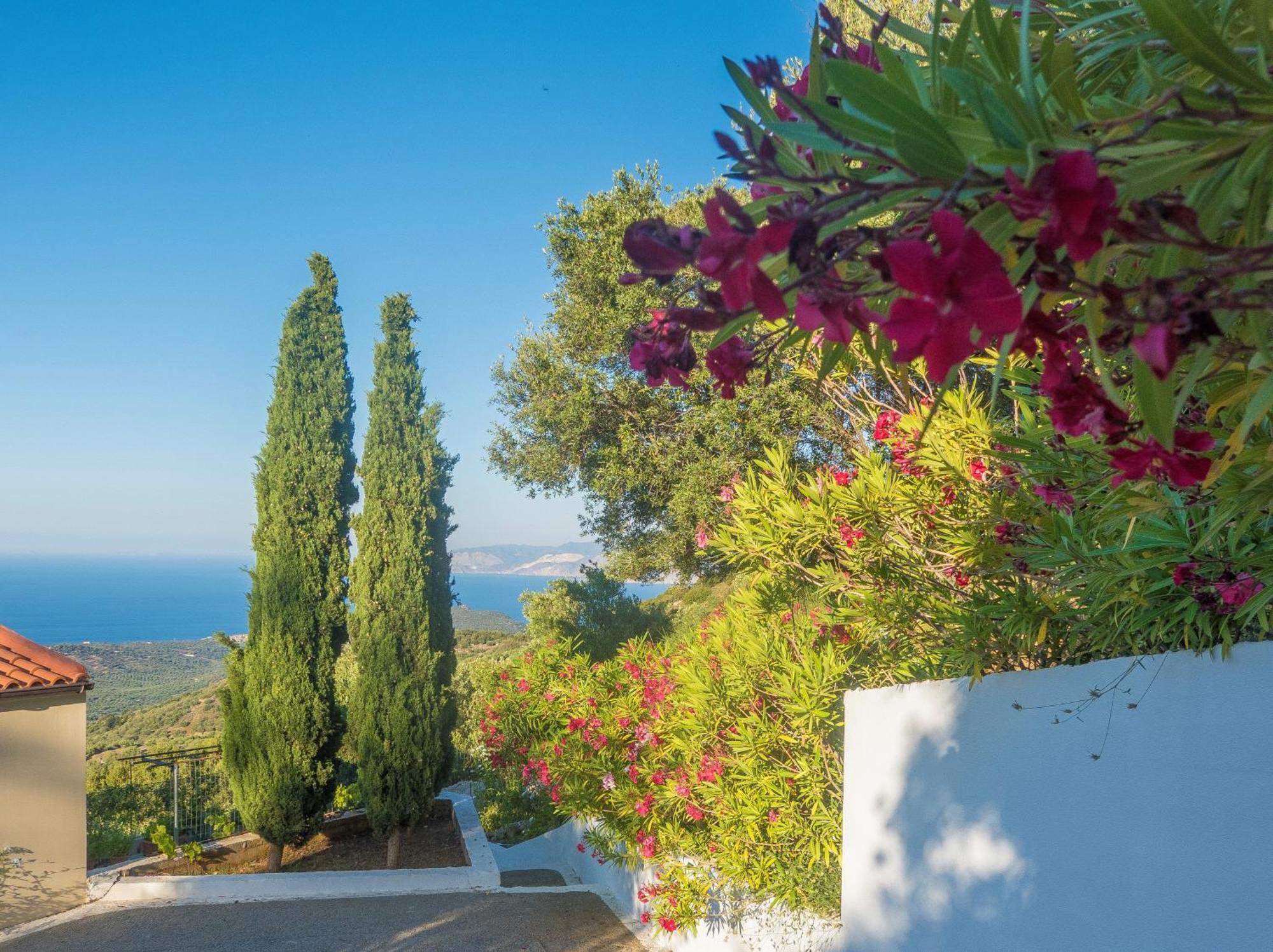 Villa Dio Petres Kroustas Екстериор снимка