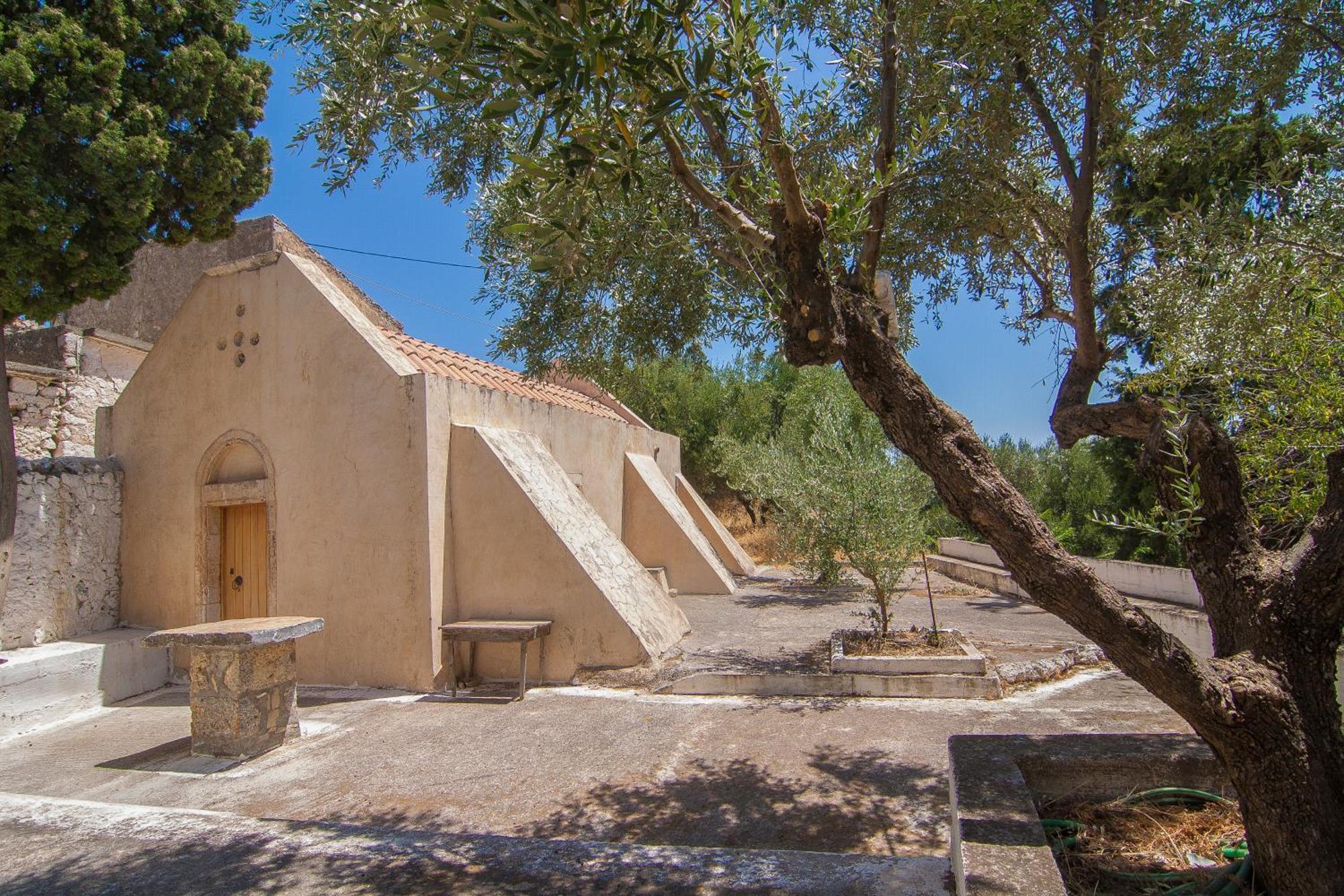 Villa Dio Petres Kroustas Екстериор снимка