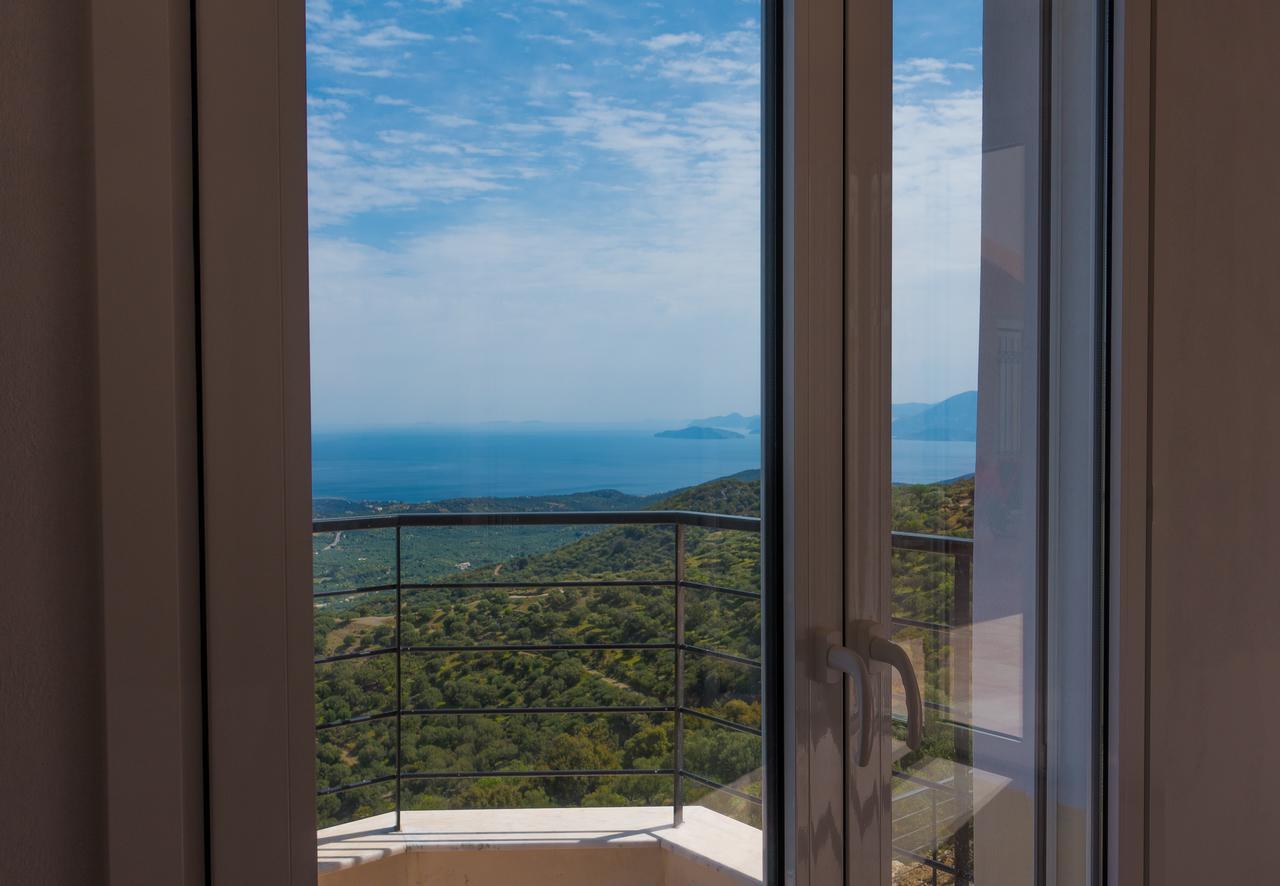 Villa Dio Petres Kroustas Екстериор снимка