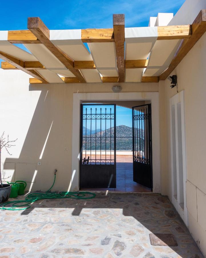 Villa Dio Petres Kroustas Екстериор снимка